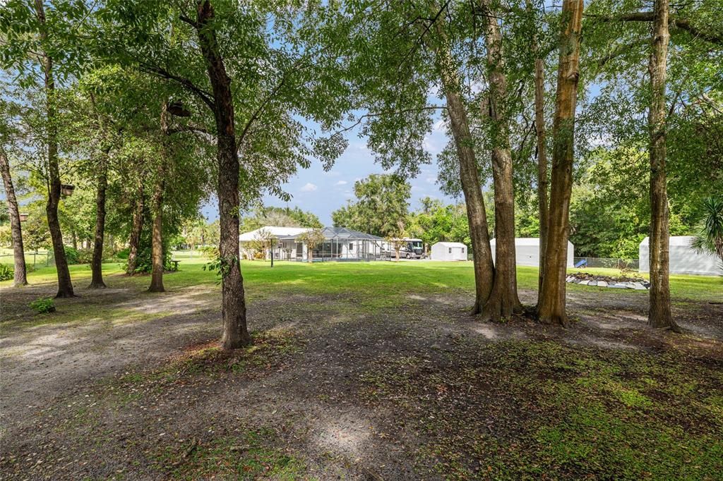 Под контрактом: $429,000 (3 спален, 2 ванн, 1623 Квадратных фут)