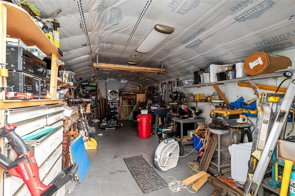 Под контрактом: $429,000 (3 спален, 2 ванн, 1623 Квадратных фут)