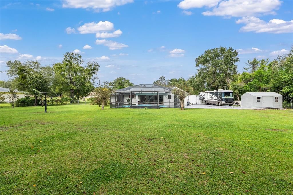 Под контрактом: $429,000 (3 спален, 2 ванн, 1623 Квадратных фут)