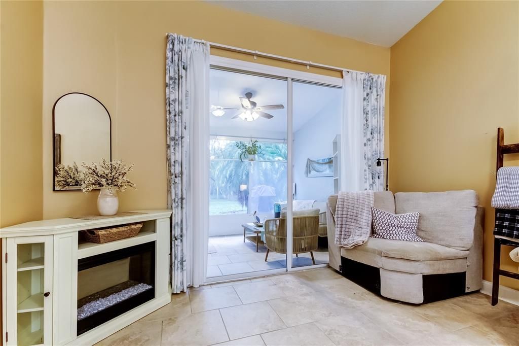 En Venta: $397,500 (3 camas, 2 baños, 1465 Pies cuadrados)