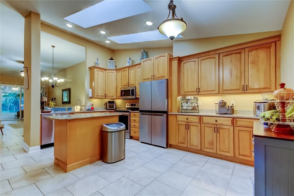 En Venta: $397,500 (3 camas, 2 baños, 1465 Pies cuadrados)