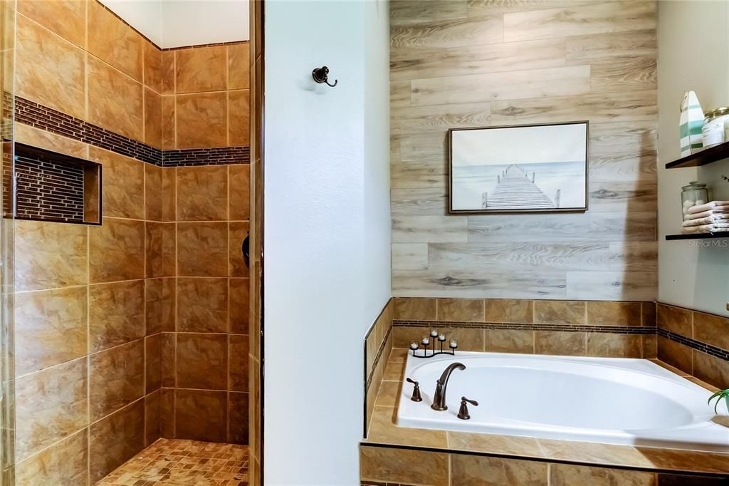 En Venta: $397,500 (3 camas, 2 baños, 1465 Pies cuadrados)