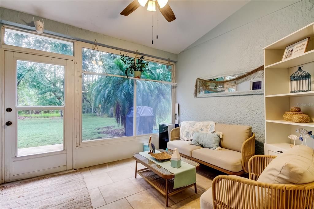 En Venta: $397,500 (3 camas, 2 baños, 1465 Pies cuadrados)