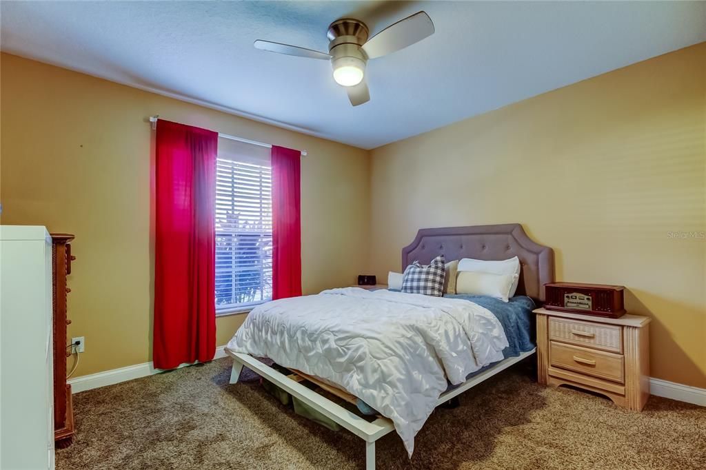 En Venta: $397,500 (3 camas, 2 baños, 1465 Pies cuadrados)