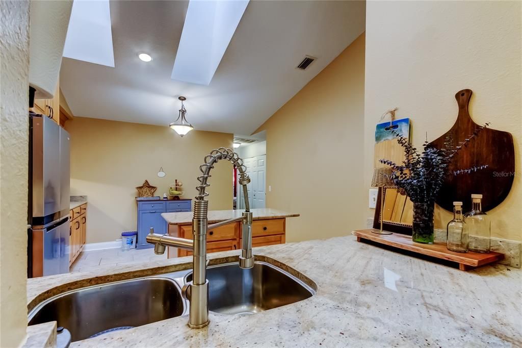 En Venta: $397,500 (3 camas, 2 baños, 1465 Pies cuadrados)