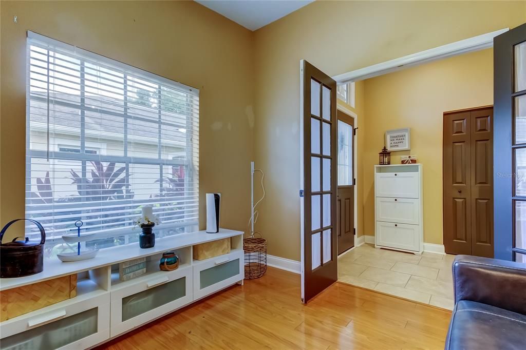 En Venta: $397,500 (3 camas, 2 baños, 1465 Pies cuadrados)