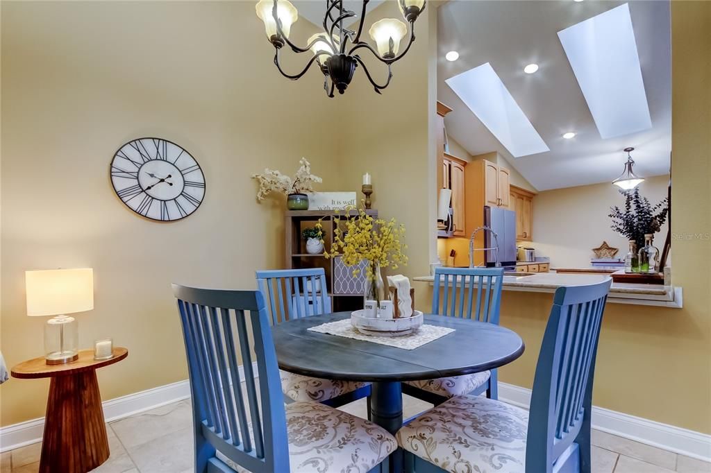 En Venta: $397,500 (3 camas, 2 baños, 1465 Pies cuadrados)