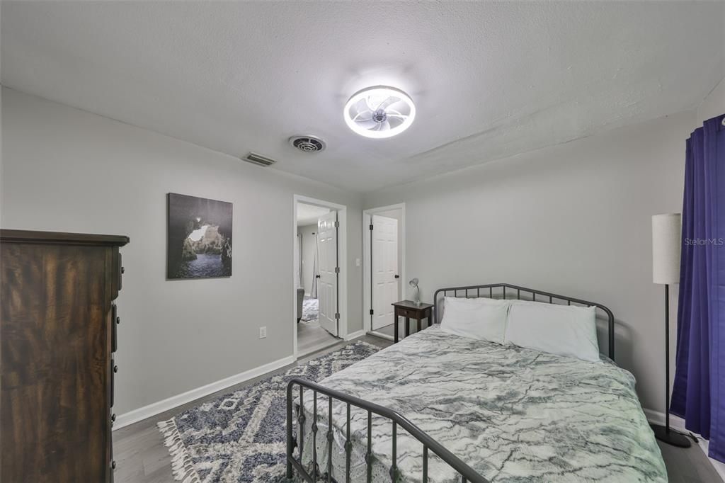 En Venta: $725,000 (5 camas, 4 baños, 4373 Pies cuadrados)