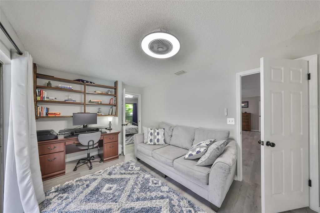 En Venta: $725,000 (5 camas, 4 baños, 4373 Pies cuadrados)