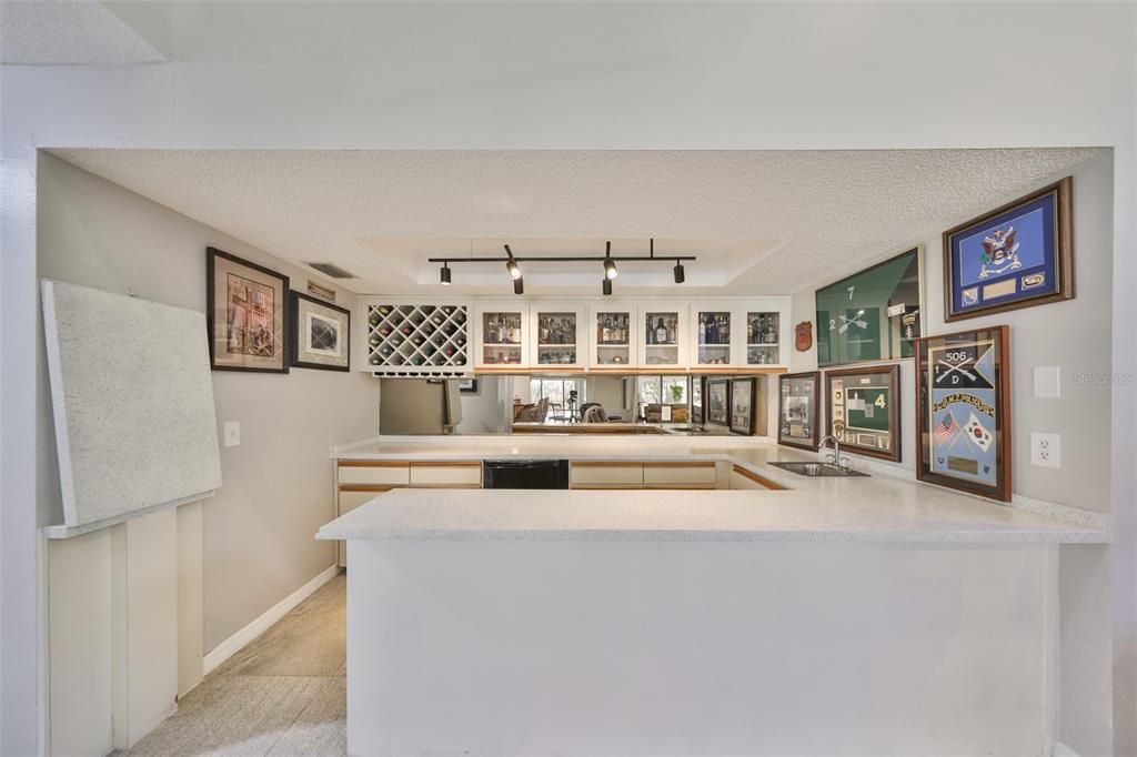 En Venta: $725,000 (5 camas, 4 baños, 4373 Pies cuadrados)