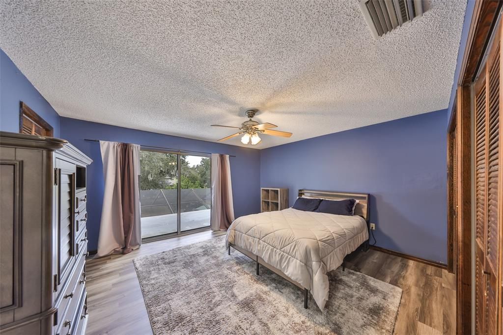 En Venta: $725,000 (5 camas, 4 baños, 4373 Pies cuadrados)