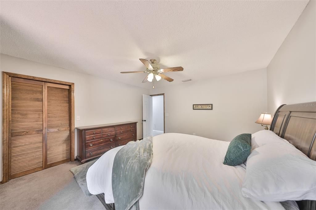 En Venta: $725,000 (5 camas, 4 baños, 4373 Pies cuadrados)