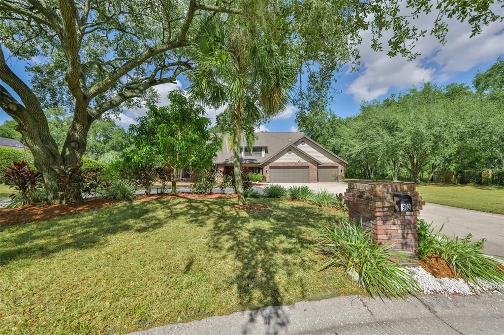 En Venta: $725,000 (5 camas, 4 baños, 4373 Pies cuadrados)