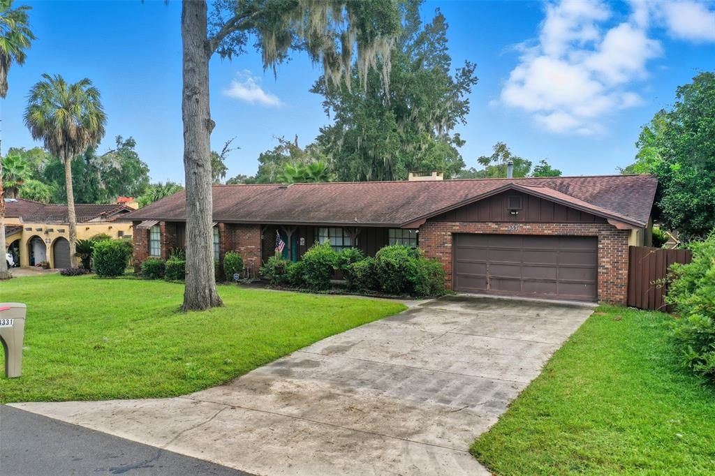 Под контрактом: $234,000 (3 спален, 2 ванн, 1718 Квадратных фут)