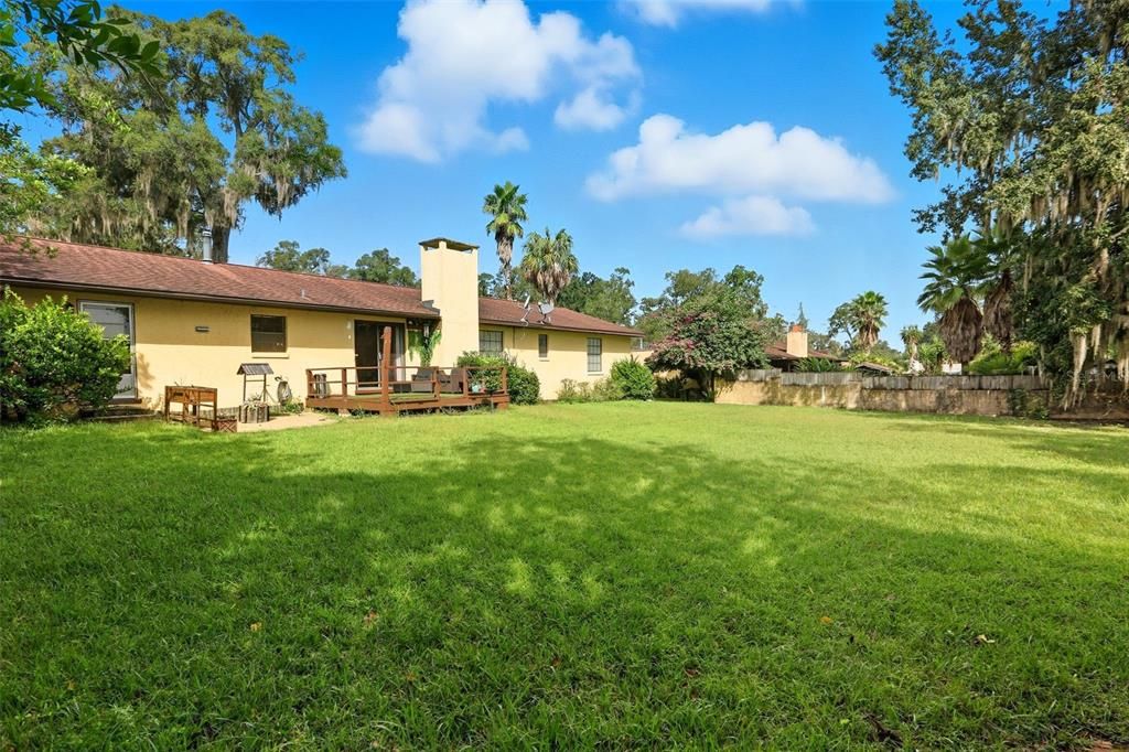 Под контрактом: $234,000 (3 спален, 2 ванн, 1718 Квадратных фут)