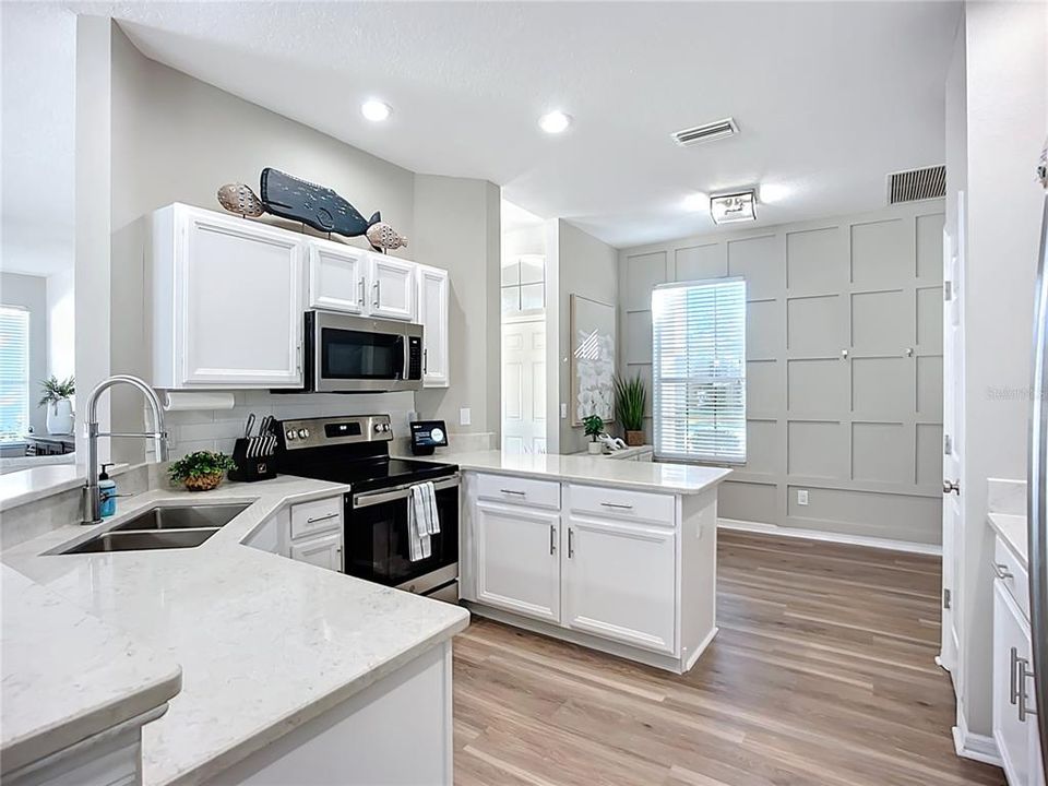 En Venta: $410,000 (3 camas, 2 baños, 1693 Pies cuadrados)