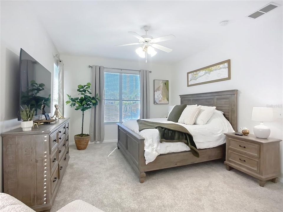 En Venta: $410,000 (3 camas, 2 baños, 1693 Pies cuadrados)