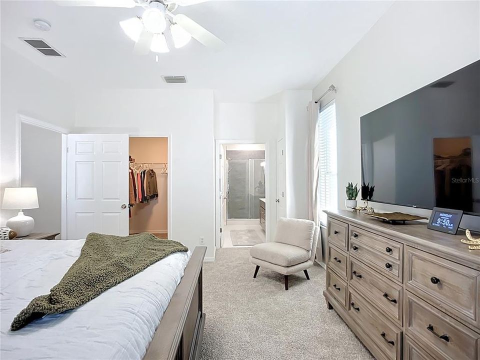 En Venta: $410,000 (3 camas, 2 baños, 1693 Pies cuadrados)