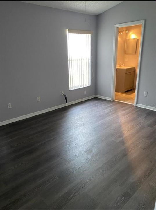 For Rent: $2,600 (3 beds, 2 baths, 1277 Square Feet)