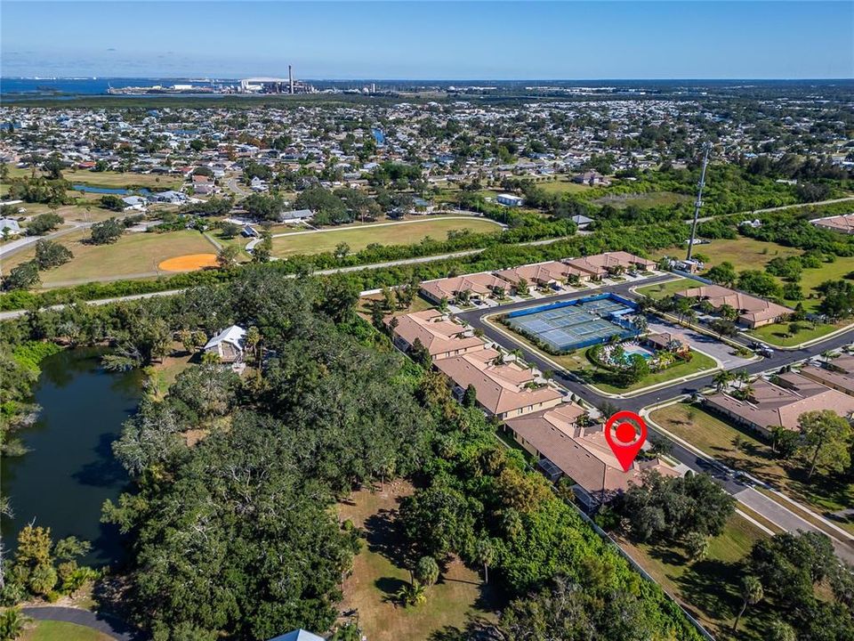 For Sale: $299,900 (2 beds, 2 baths, 1616 Square Feet)