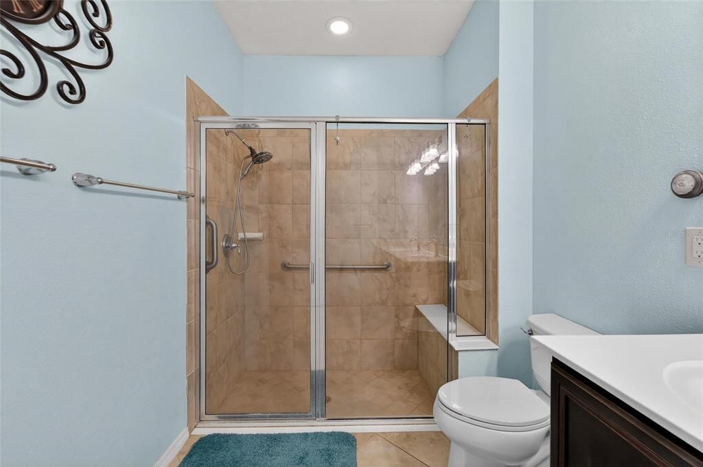 For Sale: $299,900 (2 beds, 2 baths, 1616 Square Feet)