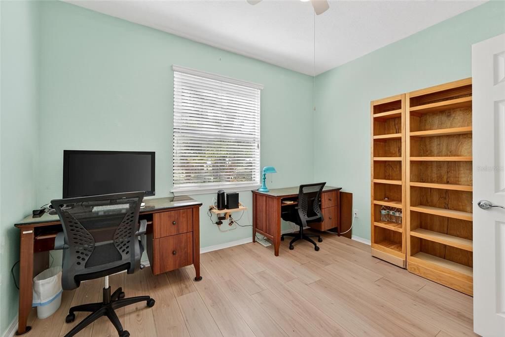 For Sale: $299,900 (2 beds, 2 baths, 1616 Square Feet)