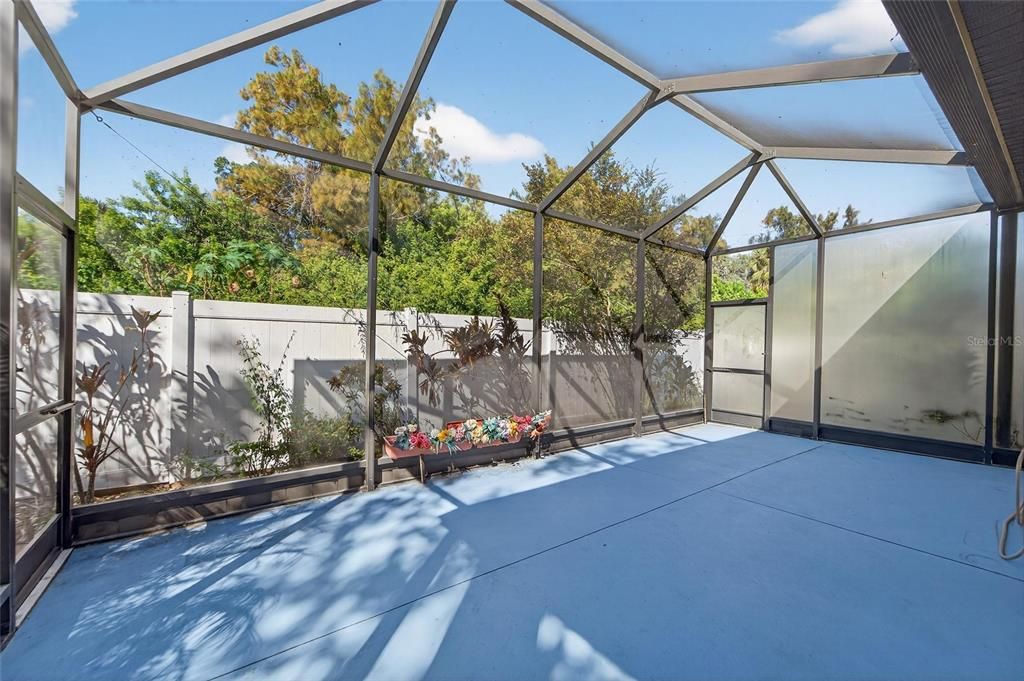 For Sale: $299,900 (2 beds, 2 baths, 1616 Square Feet)