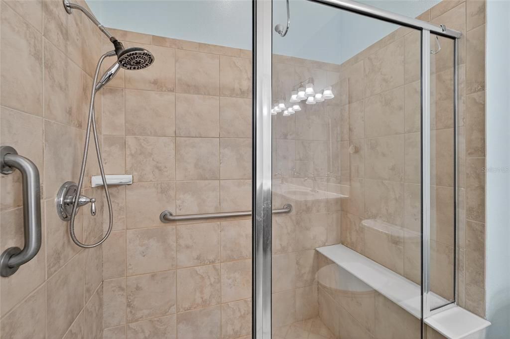 For Sale: $299,900 (2 beds, 2 baths, 1616 Square Feet)