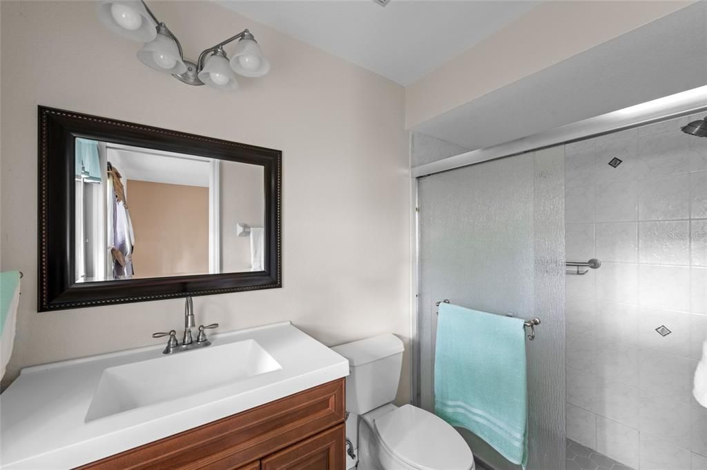 Под контрактом: $260,000 (3 спален, 2 ванн, 1309 Квадратных фут)