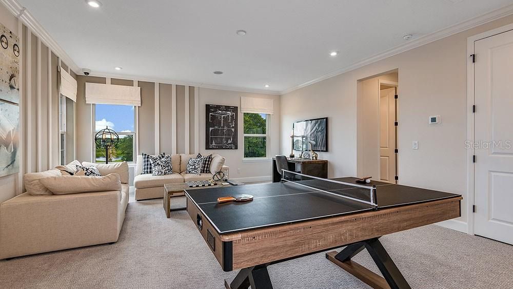 Active With Contract: $723,006 (4 beds, 3 baths, 2748 Square Feet)