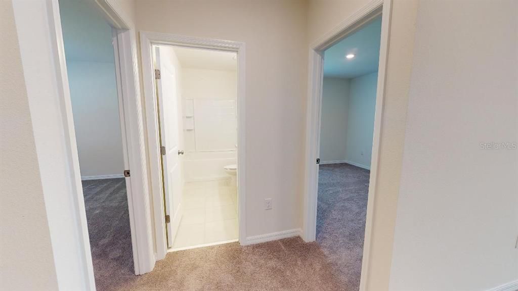 Active With Contract: $301,999 (3 beds, 2 baths, 1500 Square Feet)