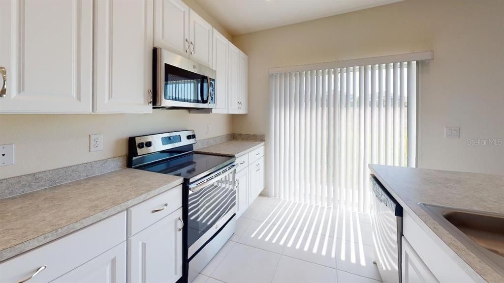 Active With Contract: $301,999 (3 beds, 2 baths, 1500 Square Feet)