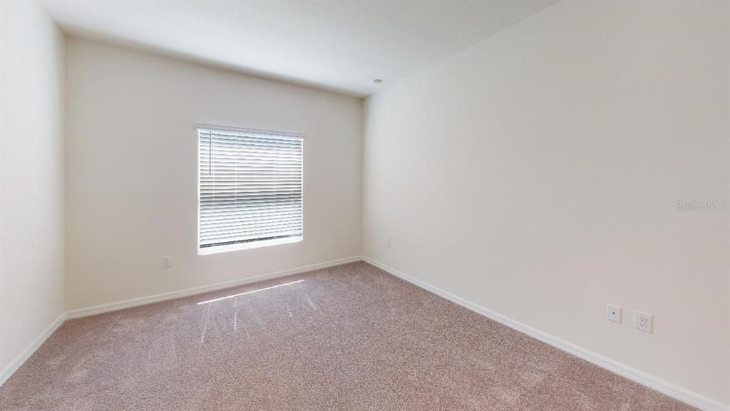 Active With Contract: $301,999 (3 beds, 2 baths, 1500 Square Feet)