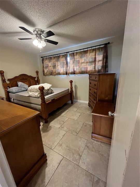 For Rent: $2,200 (3 beds, 2 baths, 1201 Square Feet)