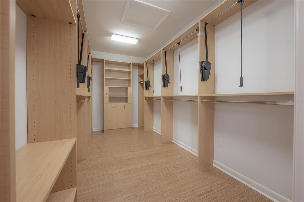 Active With Contract: $629,900 (4 beds, 3 baths, 2756 Square Feet)