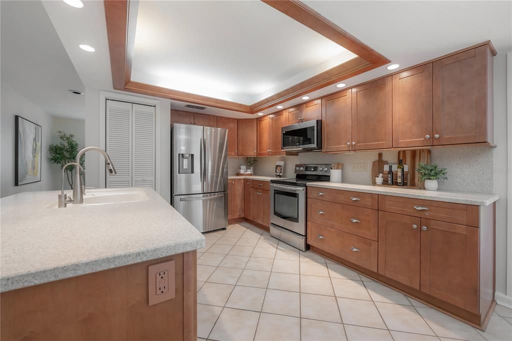 Active With Contract: $629,900 (4 beds, 3 baths, 2756 Square Feet)