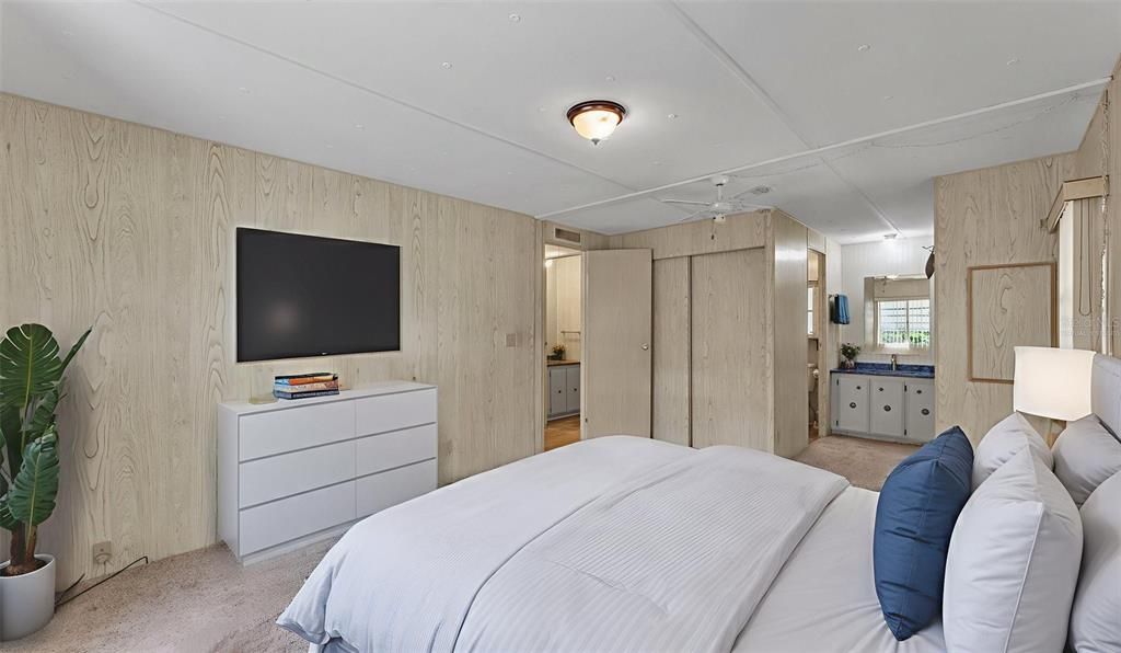 На продажу: $129,000 (2 спален, 2 ванн, 960 Квадратных фут)