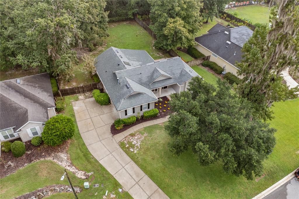 Active With Contract: $374,900 (3 beds, 2 baths, 1908 Square Feet)