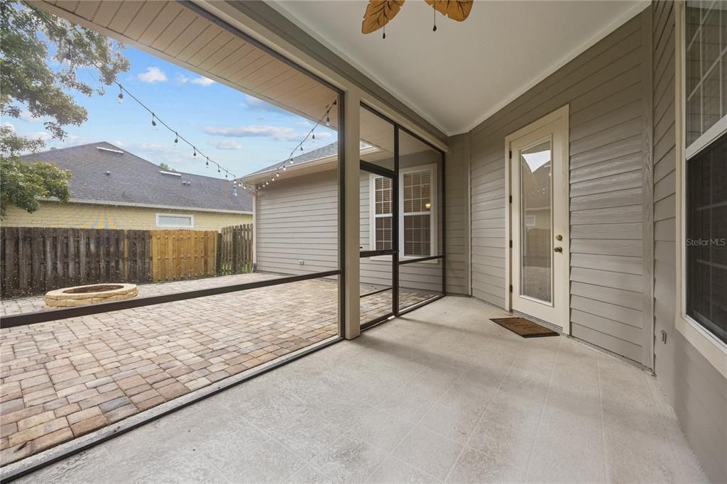 Active With Contract: $374,900 (3 beds, 2 baths, 1908 Square Feet)