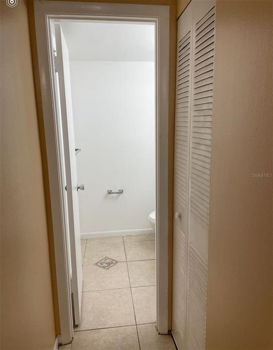 For Rent: $1,175 (1 beds, 1 baths, 744 Square Feet)