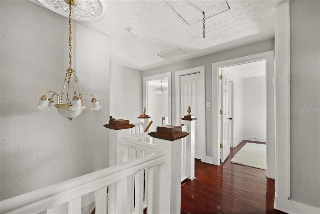 For Sale: $450,000 (4 beds, 3 baths, 1872 Square Feet)