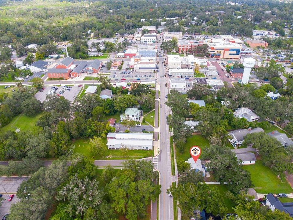 For Sale: $450,000 (4 beds, 3 baths, 1872 Square Feet)