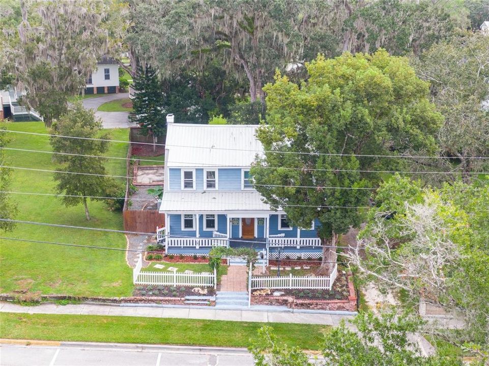 For Sale: $450,000 (4 beds, 3 baths, 1872 Square Feet)