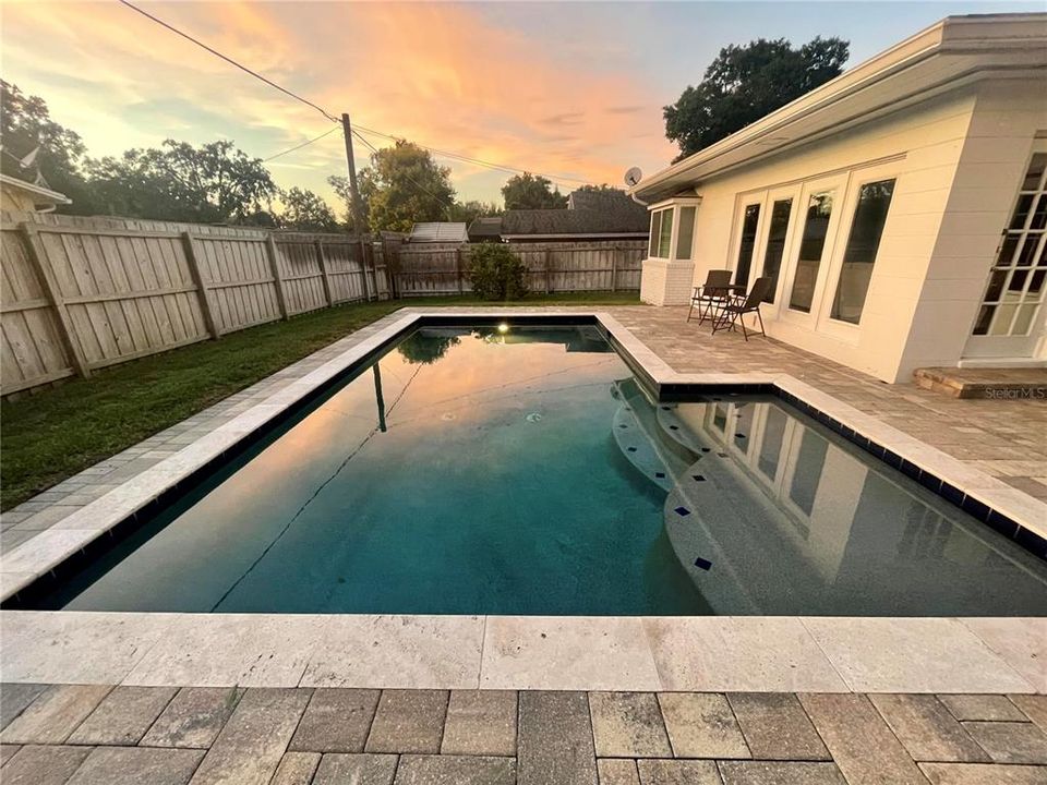 Activo con contrato: $779,500 (3 camas, 2 baños, 1813 Pies cuadrados)