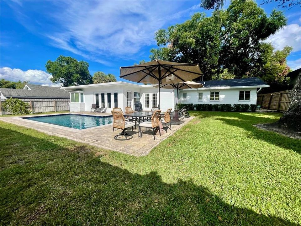 Activo con contrato: $779,500 (3 camas, 2 baños, 1813 Pies cuadrados)