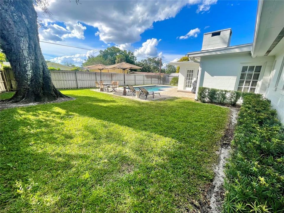 Activo con contrato: $779,500 (3 camas, 2 baños, 1813 Pies cuadrados)