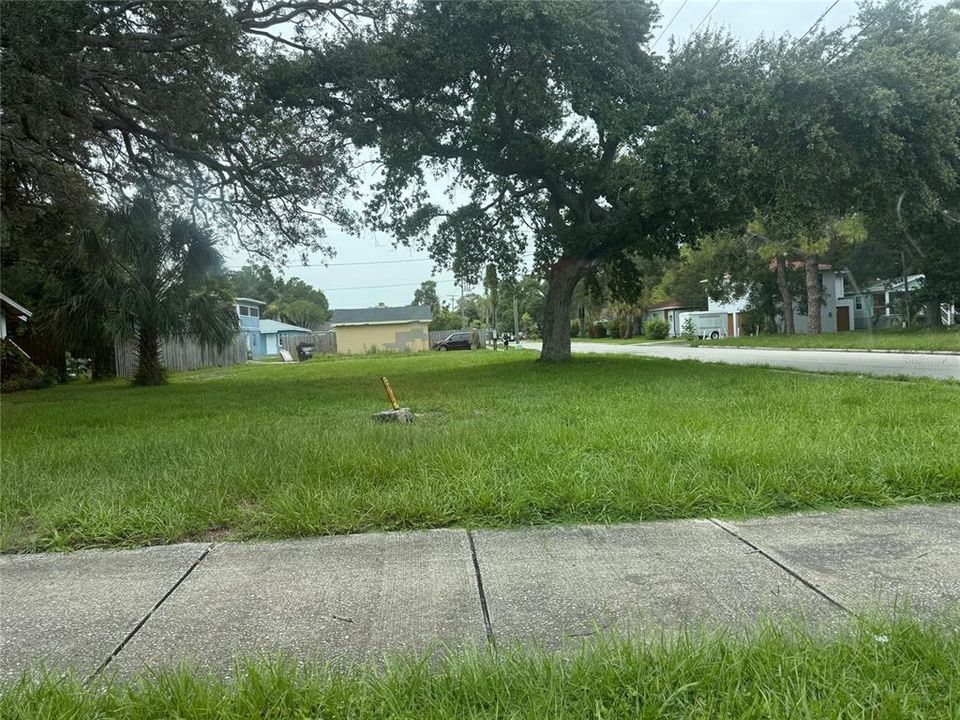 Active With Contract: $114,500 (0.14 acres)