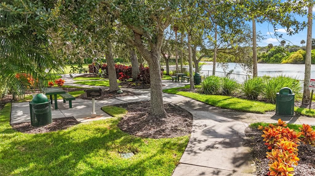 Под контрактом: $2,695 (3 спален, 2 ванн, 1991 Квадратных фут)