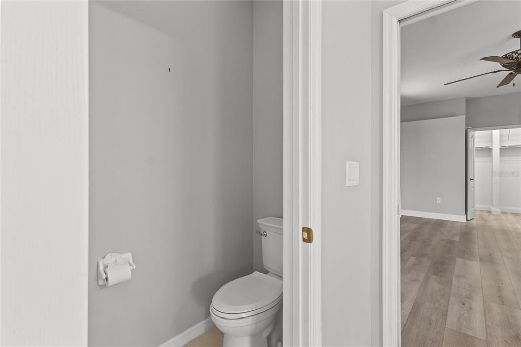 Под контрактом: $2,695 (3 спален, 2 ванн, 1991 Квадратных фут)