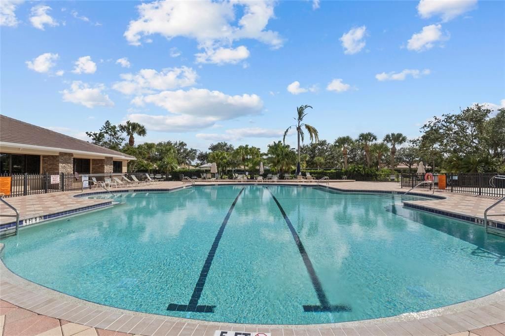 Под контрактом: $2,695 (3 спален, 2 ванн, 1991 Квадратных фут)